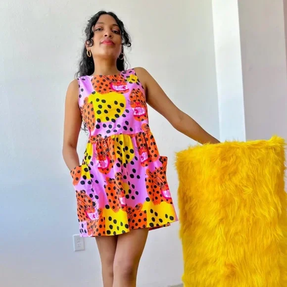 NWT NOOWORKS Micotti Cat Big Pocket Dress - Picture 1 of 3